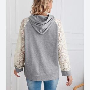 TORRID Gray Super Soft Lace Sleeve Drawstring Hoodie 00 NWOT
